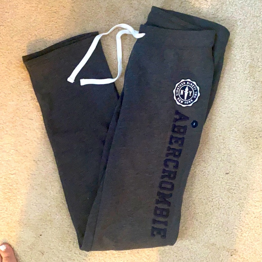 Abercrombie & Fitch sweat pants new with tags